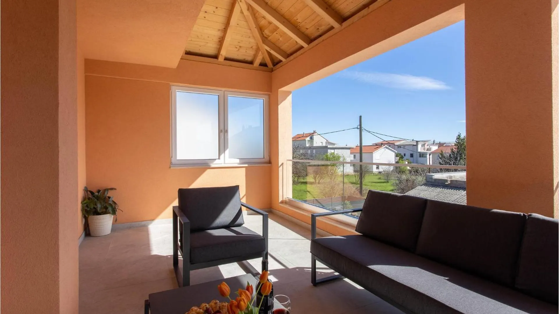 Сasa de vacaciones Nice Home In Kastel Stari With Outdoor Swimming Pool, Heated Swimming Pool And 4 Bedrooms Kaštela Croacia