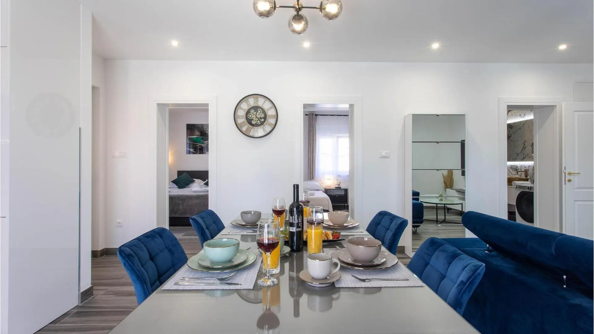 Nice Home In Kastel Stari With Outdoor Swimming Pool, Heated Swimming Pool And 4 Bedrooms Kaštela